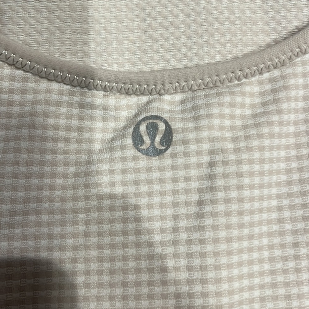 Lululemon top - Picture 3 of 3